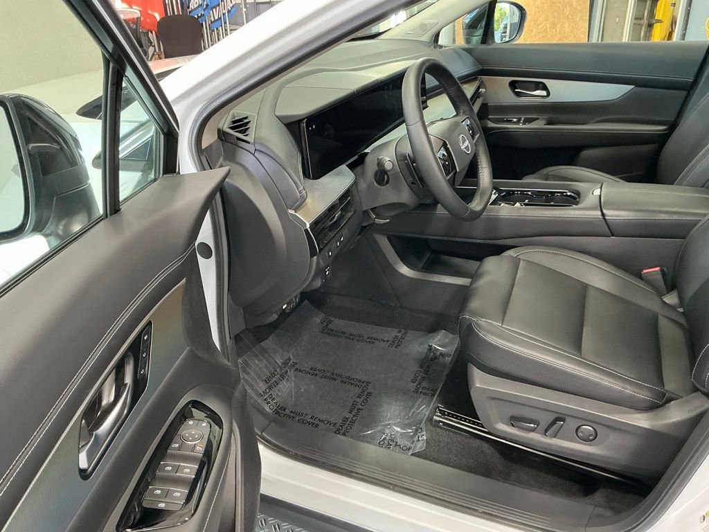 Used 2025 Nissan Murano SL AWD/4WD image 5