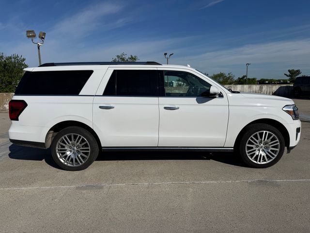 Used 2022 Ford Expedition Max Limited AWD/4WD image 3