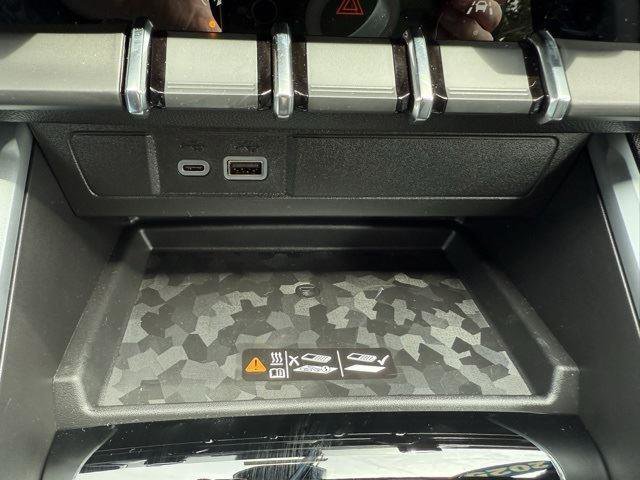 New 2025 Chevrolet Colorado LT w/ LT Convenience Package image 13