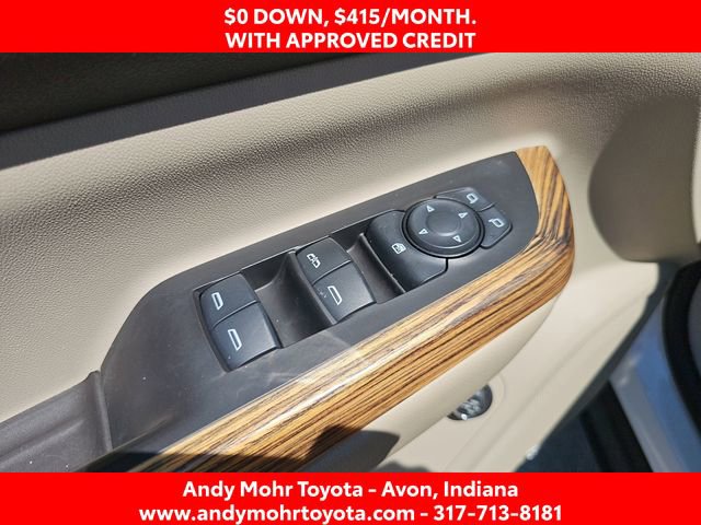 Used 2017 GMC Acadia Denali w/ Technology Package AWD/4WD image 12