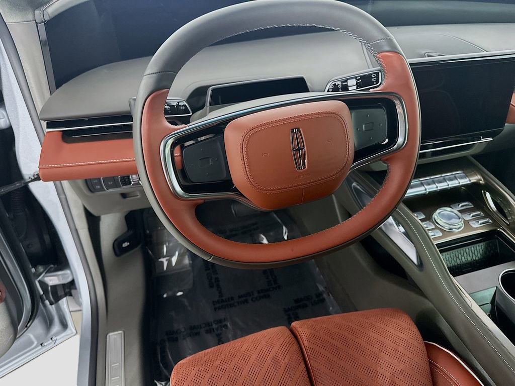 Used 2024 Lincoln Nautilus Black Label w/ Jet Appearance Package (87T) image 12