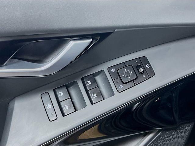 Certified 2023 Kia Niro EX Touring image 18