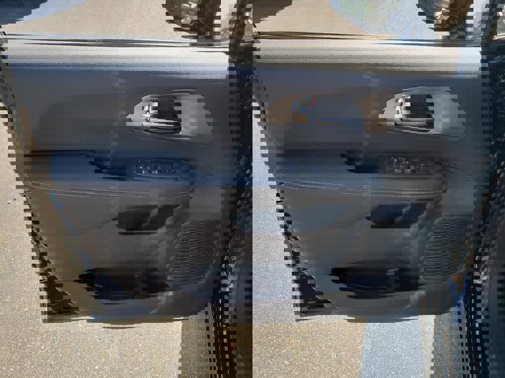 New 2026 Chrysler Voyager LX image 11