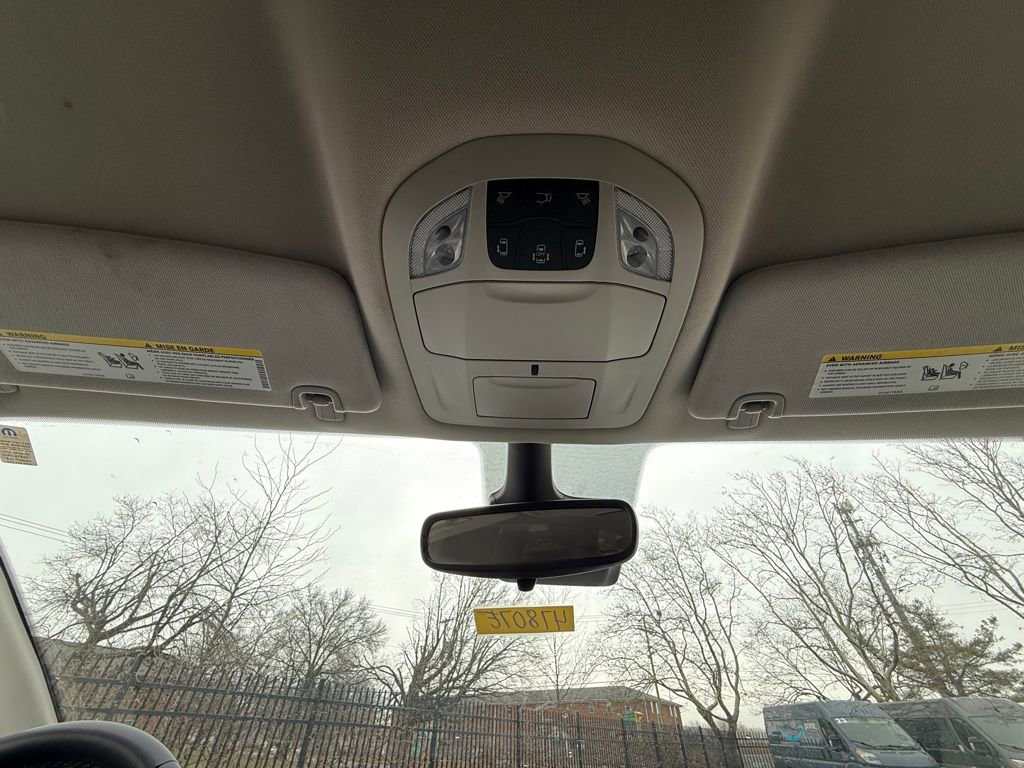 Used 2023 Chrysler Pacifica Touring-L image 26