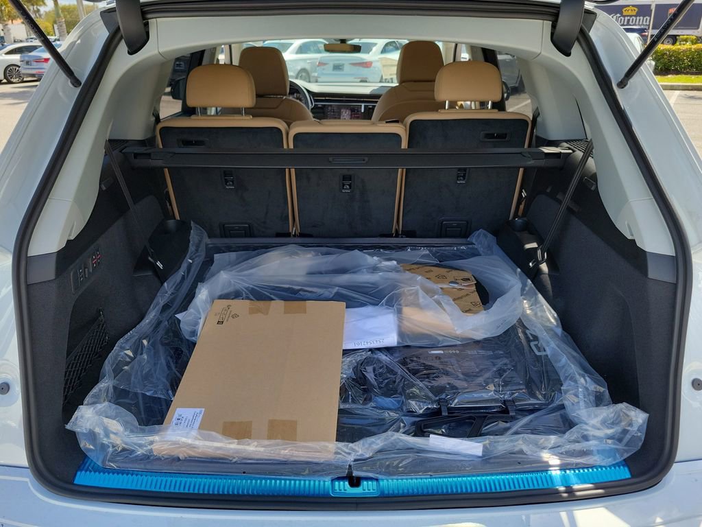 New 2026 Audi Q7 3.0T Premium Plus AWD/4WD image 30