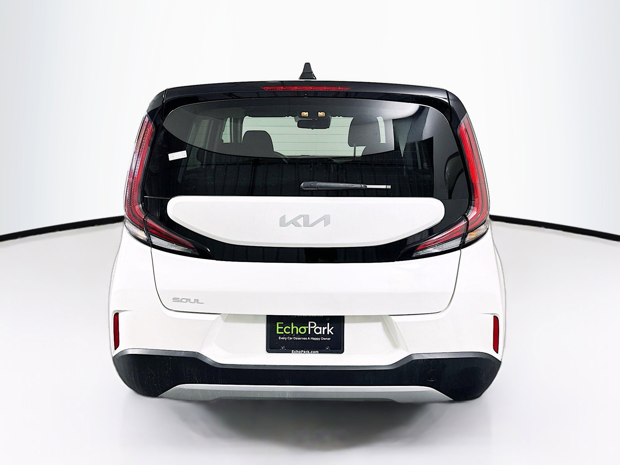 Used 2025 Kia Soul LX w/ LX Technology Package FWD image 7