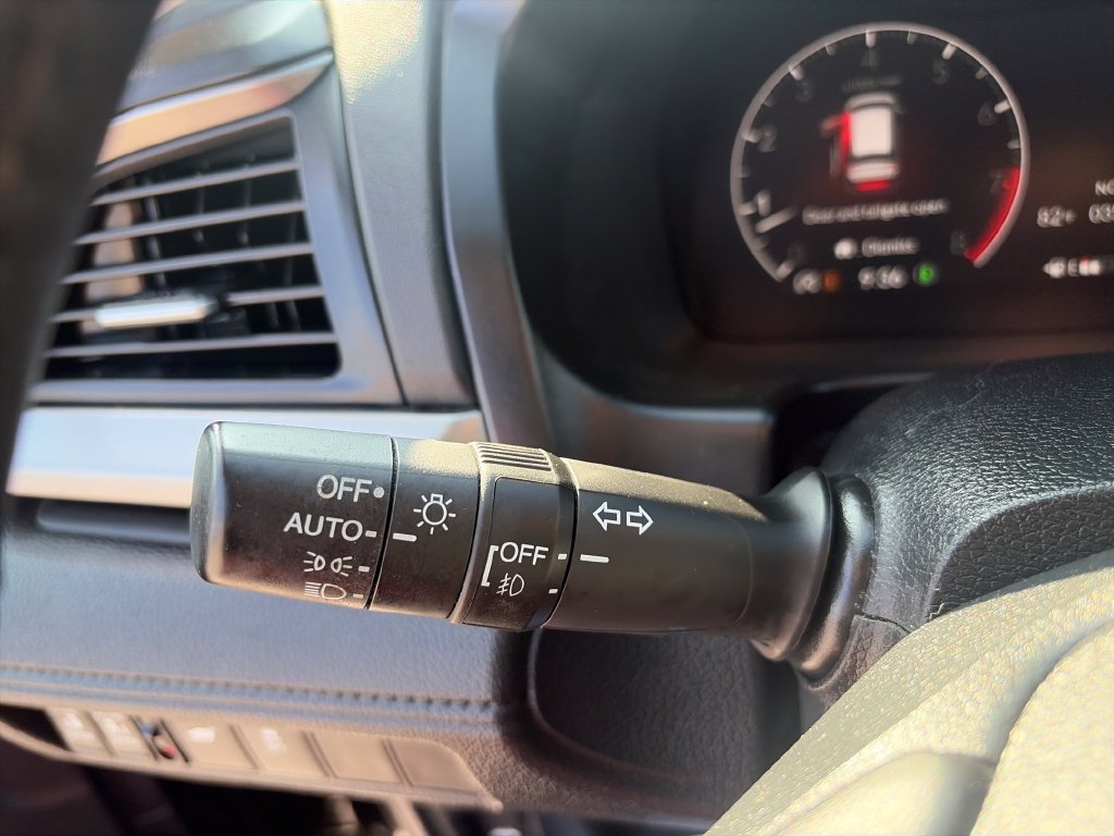 Used 2025 Honda Odyssey EX-L image 31