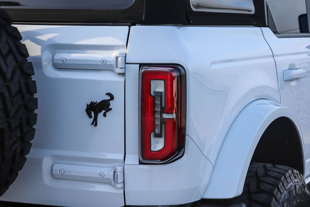 Used 2024 Ford Bronco Outer Banks AWD/4WD image 10