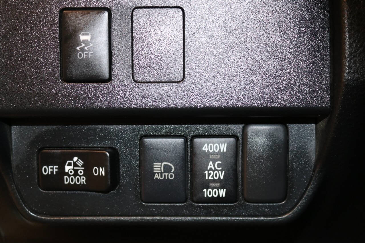 Used 2022 Toyota Tacoma TRD Off-Road image 61