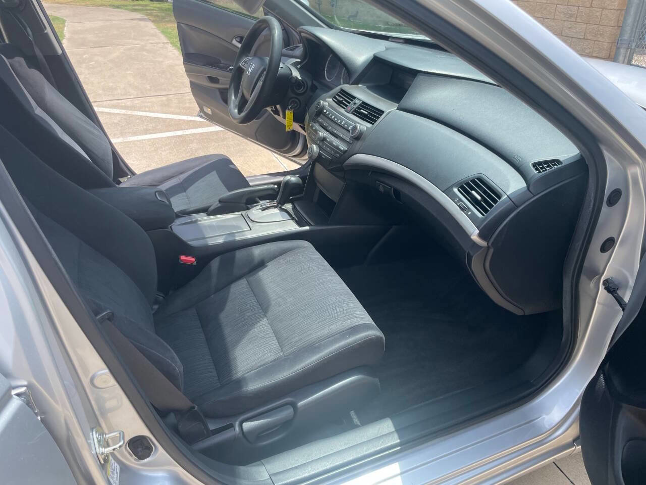 Used 2012 Honda Accord LX image 20