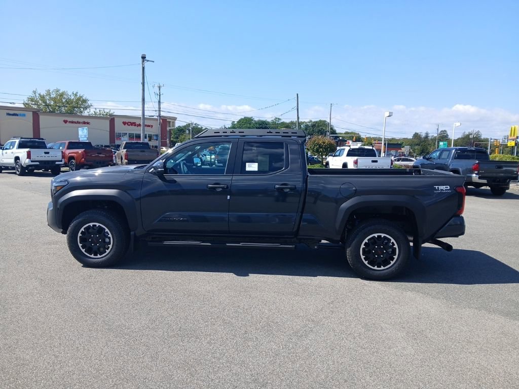 New 2025 Toyota Tacoma TRD Off-Road image 4