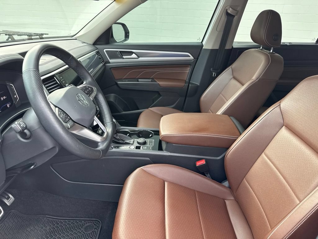 Used 2023 Volkswagen Atlas SEL R-Line AWD/4WD image 22