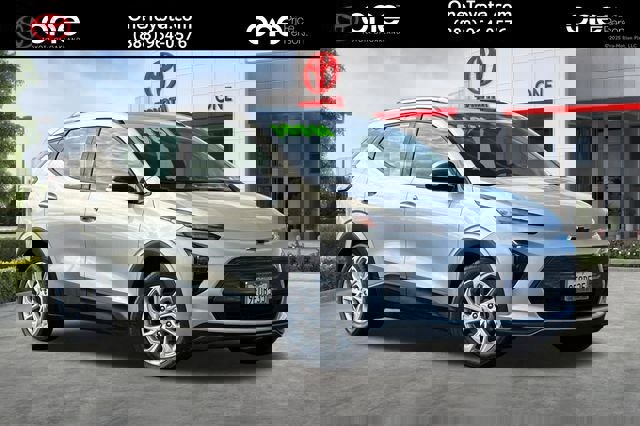 Used 2023 Chevrolet Bolt EUV LT image 1