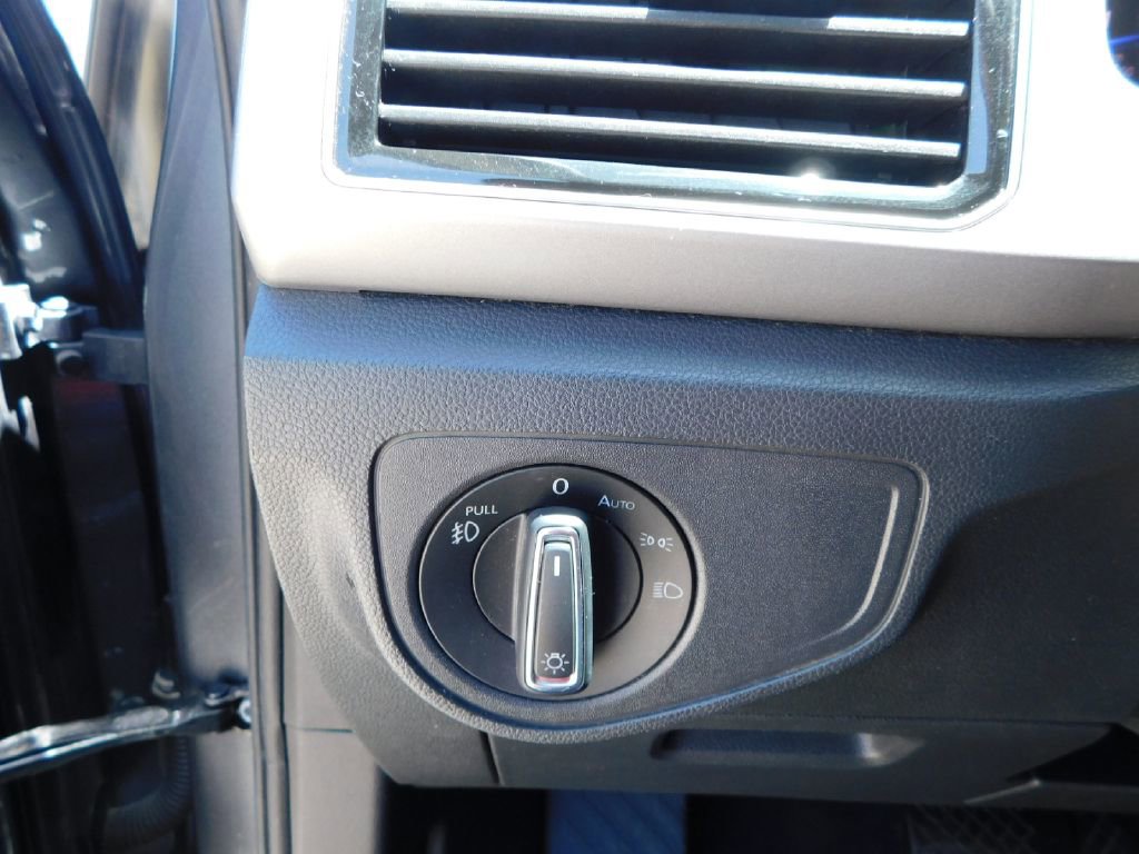 Used 2019 Volkswagen Atlas SEL image 31