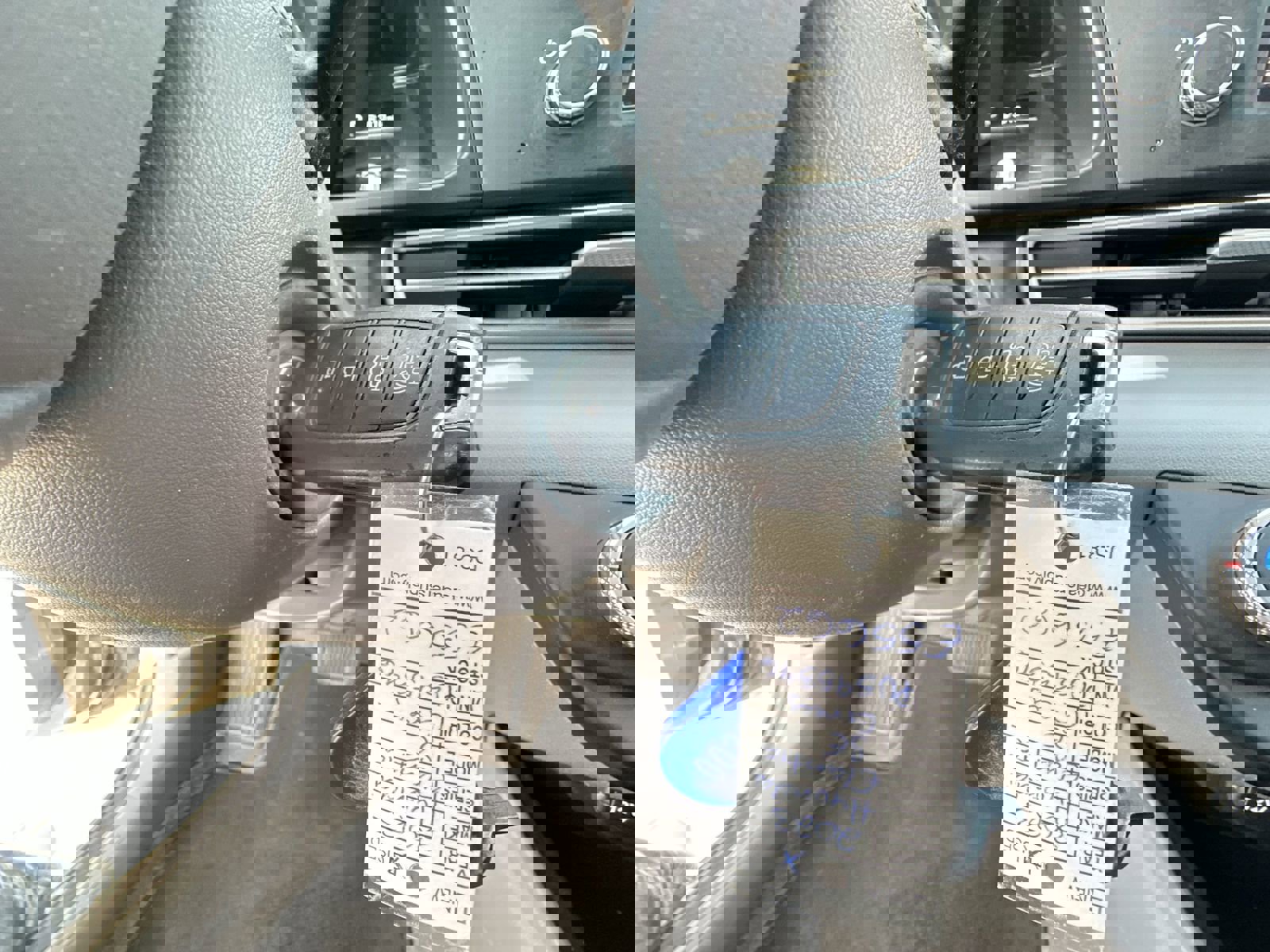 Used 2023 Hyundai Elantra SE image 16