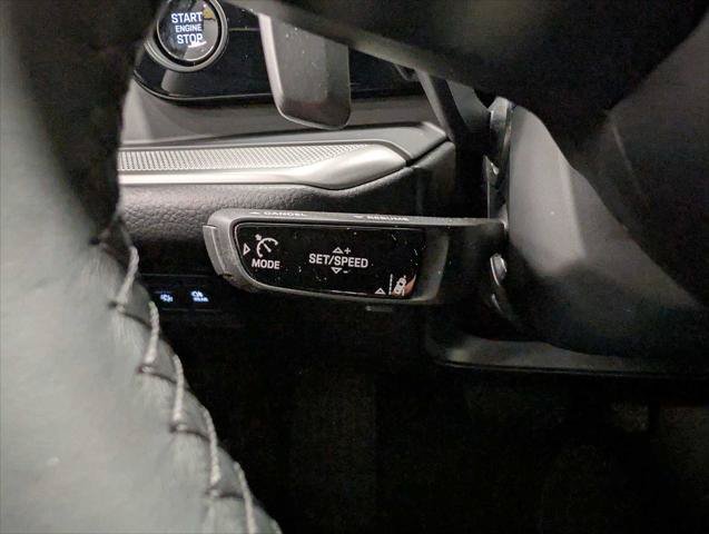 Used 2025 Porsche Cayenne AWD/4WD image 37