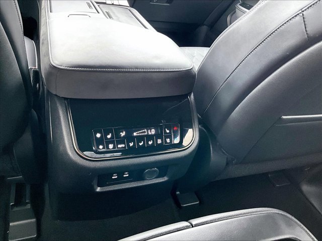 Used 2025 INFINITI QX80 Autograph image 25