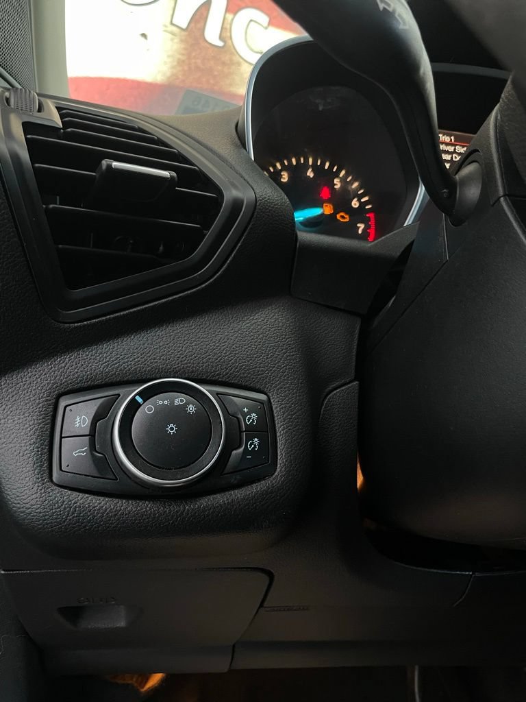 Used 2017 Ford Escape SE AWD/4WD image 22