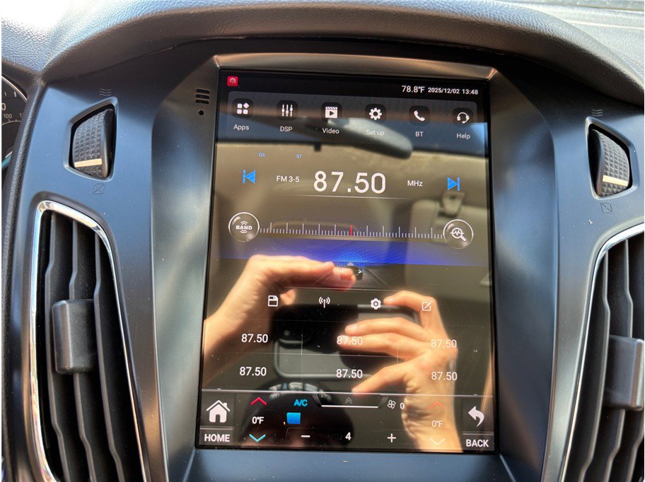 Used 2017 Ford Focus SE image 21