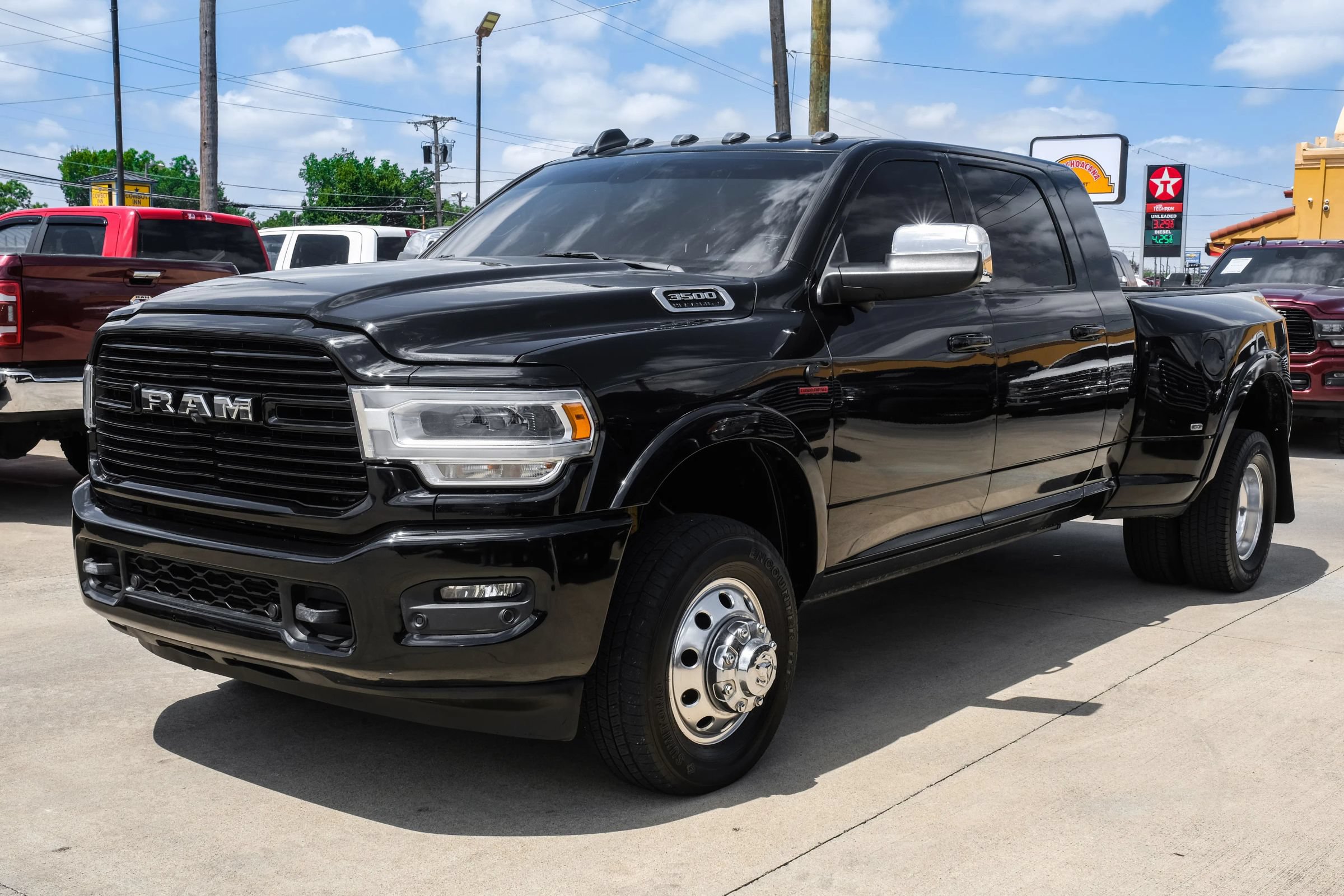 Used 2019 RAM 3500 Laramie AWD/4WD image 7