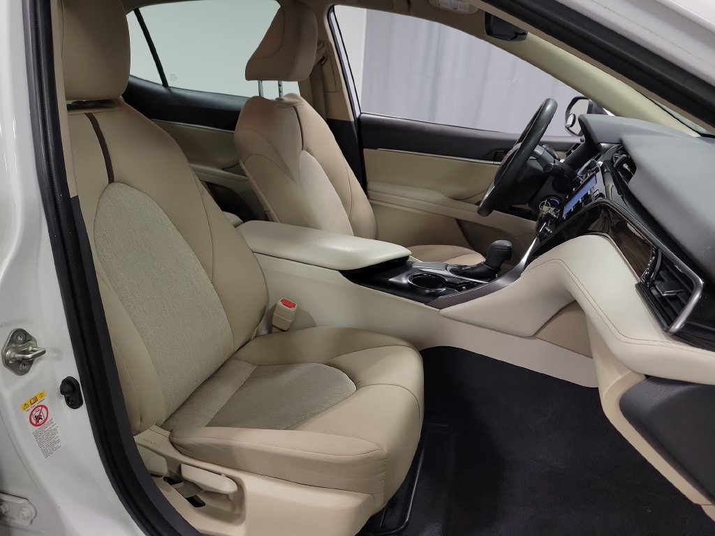 Used 2019 Toyota Camry LE FWD image 24