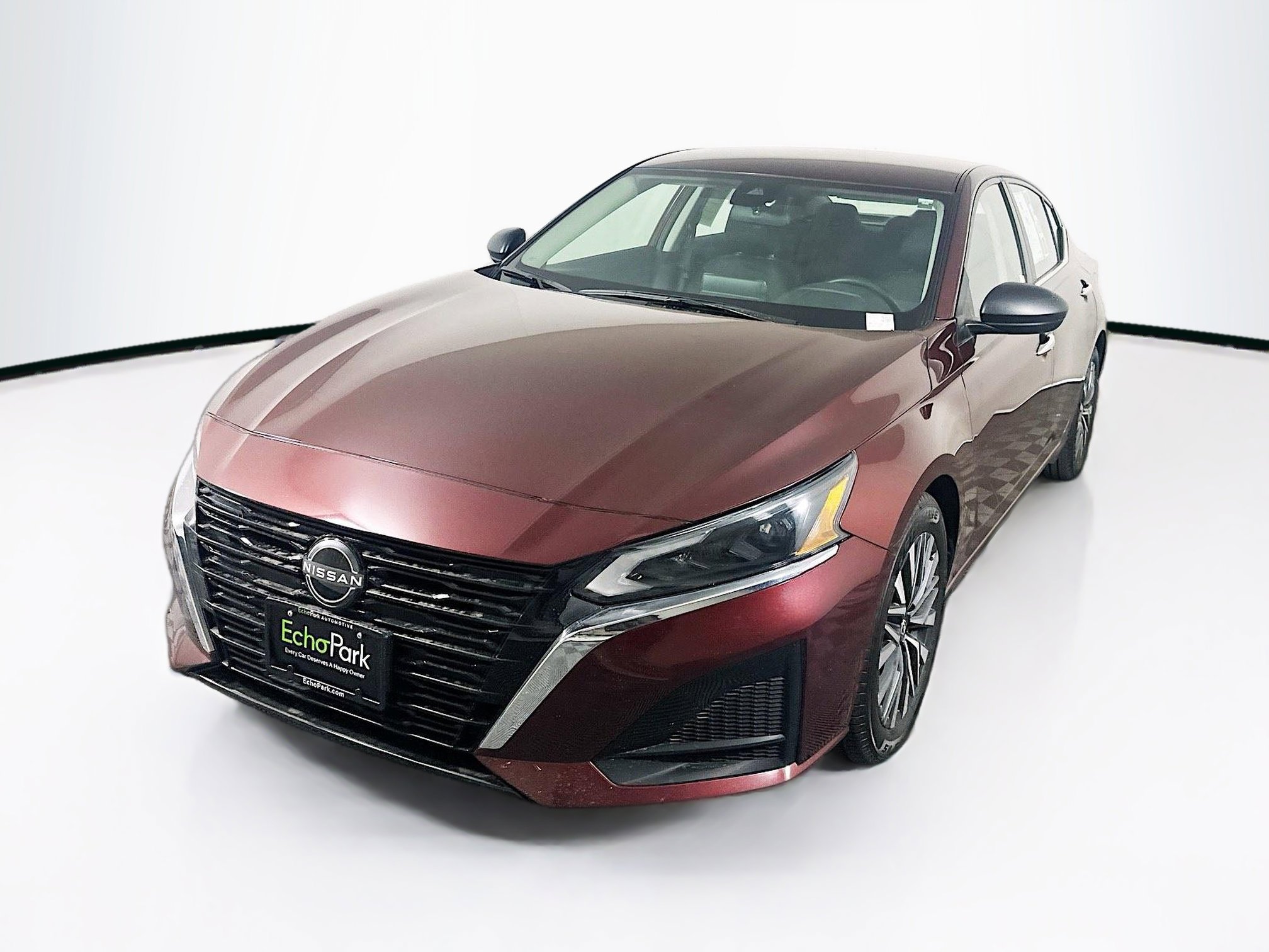 Used 2024 Nissan Altima 2.5 SV image 3