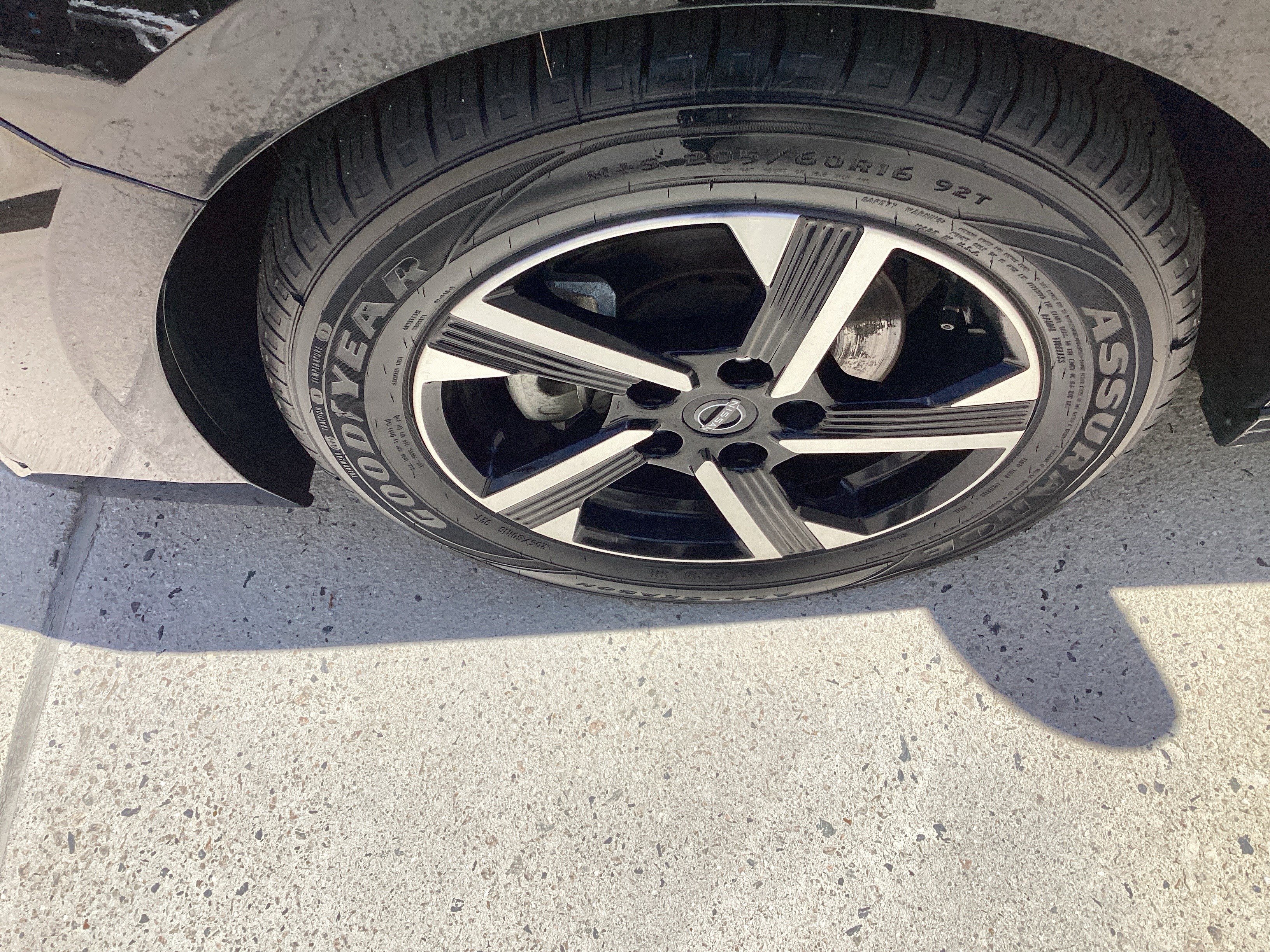 Used 2025 Nissan Sentra SV w/ All-Weather Package FWD image 12