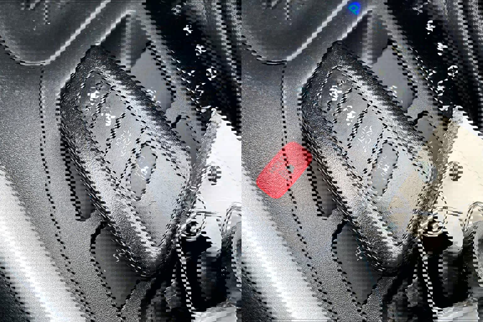 Certified 2021 Toyota RAV4 XLE w/ Convenience Package image 14