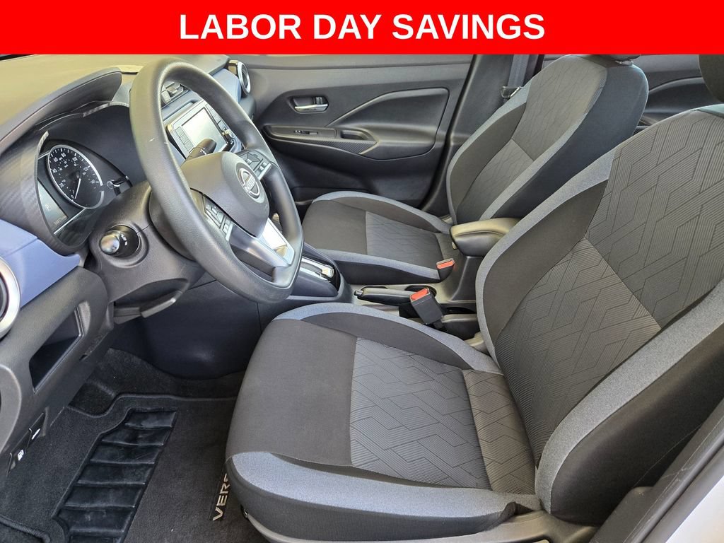 Used 2024 Nissan Versa SV FWD image 9