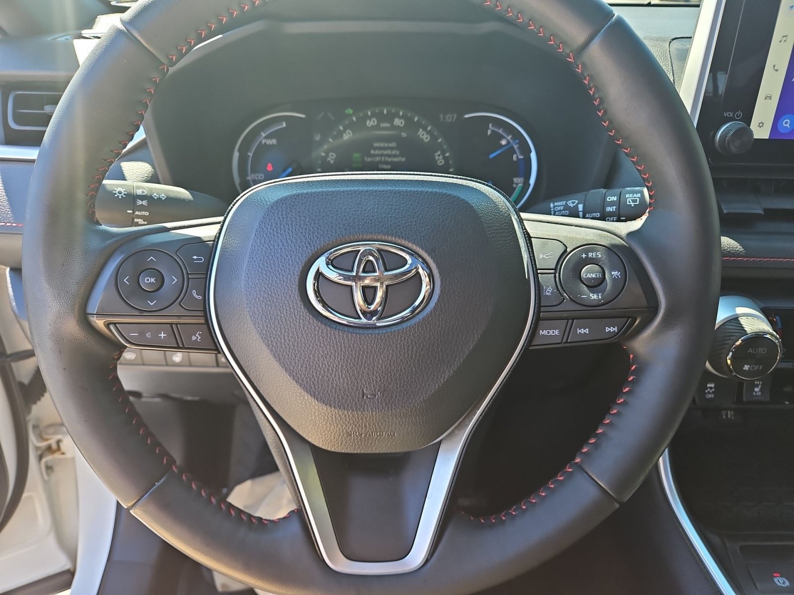 Used 2023 Toyota RAV4 SE w/ Weather & Moonroof Package AWD/4WD image 16