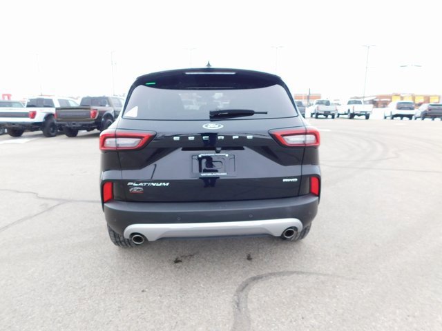 Used 2023 Ford Escape Platinum image 4
