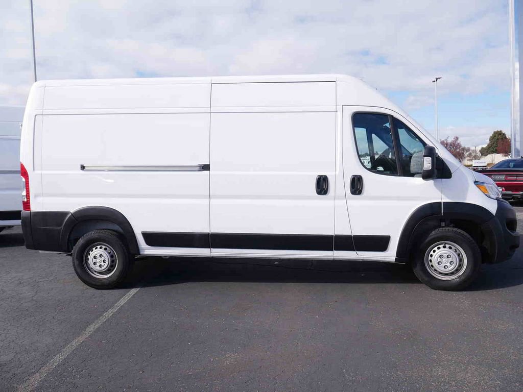 Used 2025 RAM ProMaster 2500 w/ Convenience Group image 10