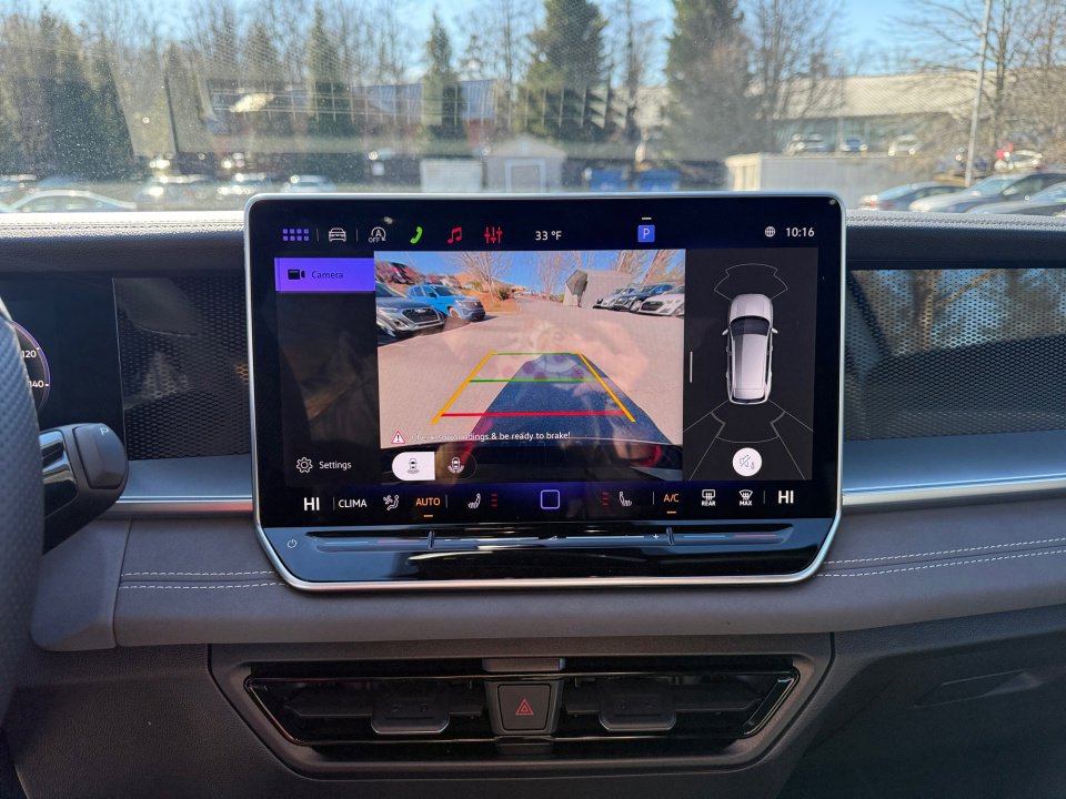 New 2026 Volkswagen Tiguan SE R-Line AWD/4WD image 19