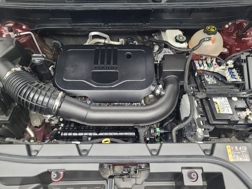 Used 2023 GMC Acadia SLT FWD image 30