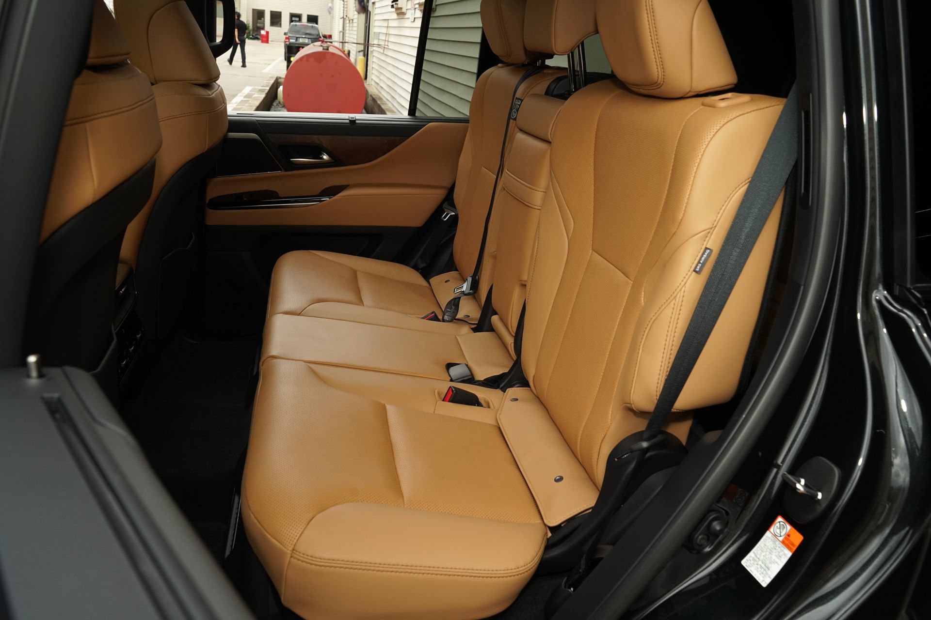 Used 2026 Lexus LX 600 4WD w/ Appearance Package image 23