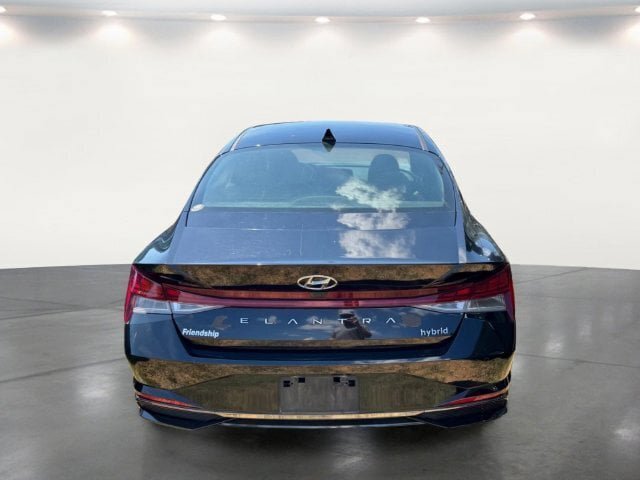 Used 2023 Hyundai Elantra Limited FWD image 14