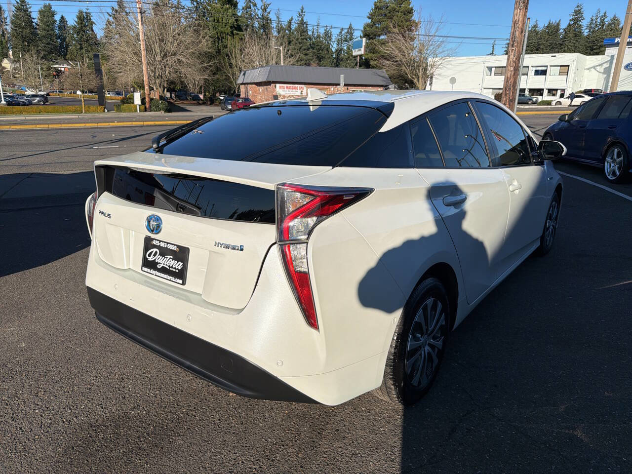 Used 2017 Toyota Prius Four Touring image 7