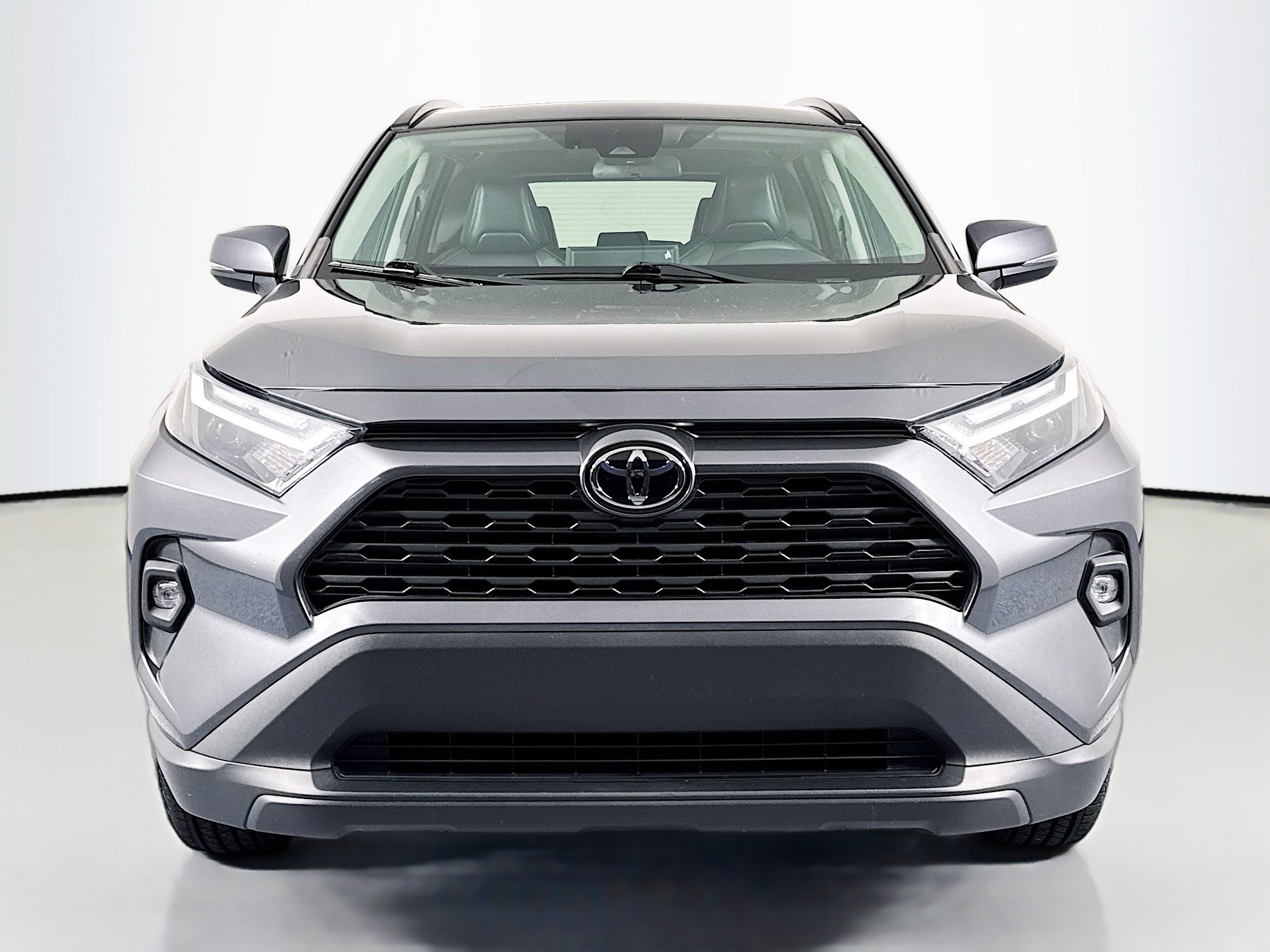 Used 2023 Toyota RAV4 XLE Premium AWD/4WD image 2