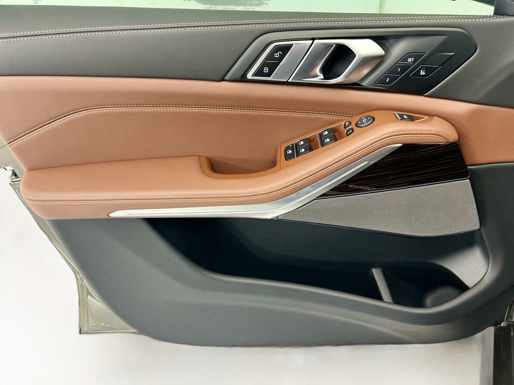 Certified 2026 BMW X5 xDrive40i w/ M Sport Package image 23