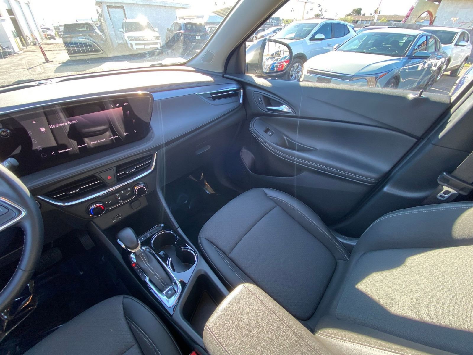 Used 2025 Buick Encore GX Preferred FWD image 34