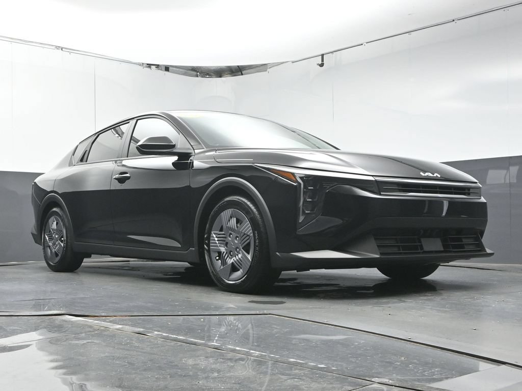 Used 2025 Kia K4 FWD image 30