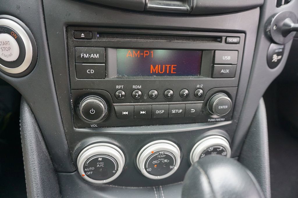 Used 2020 Nissan 370Z Coupe image 9