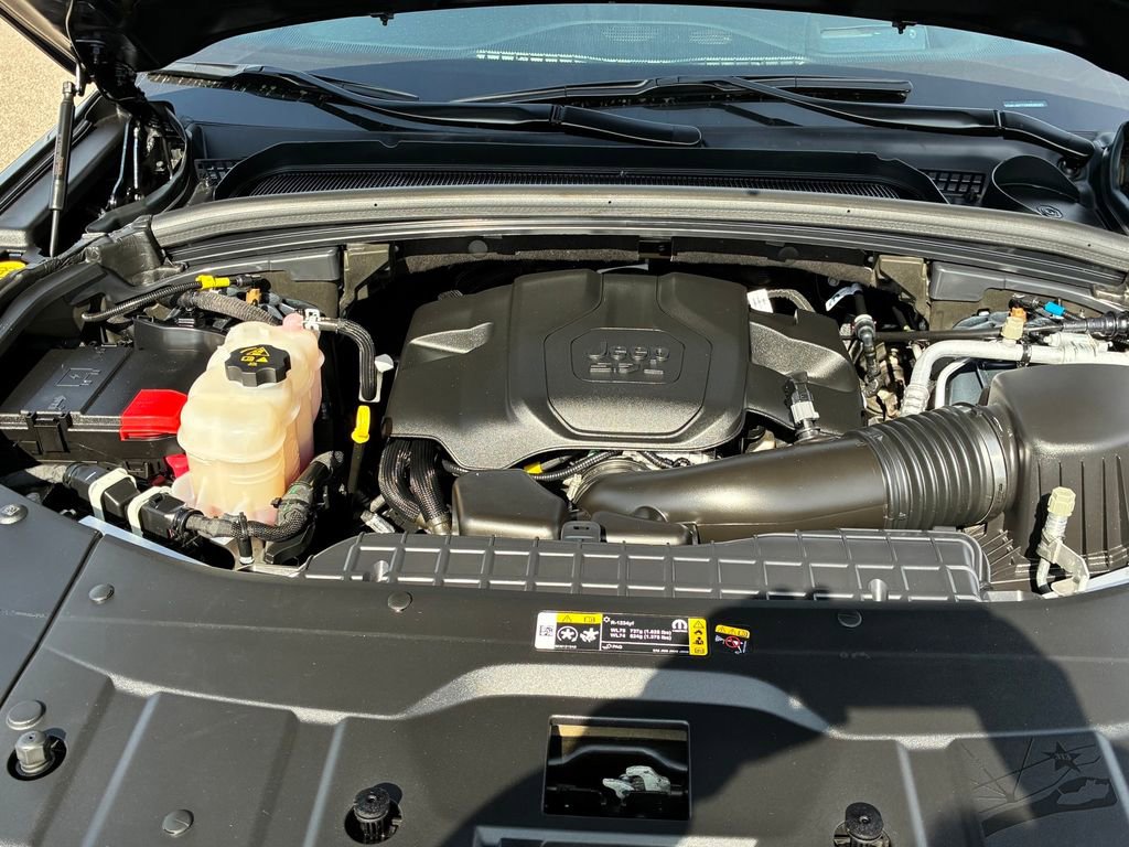 Used 2024 Jeep Grand Cherokee L Summit image 9