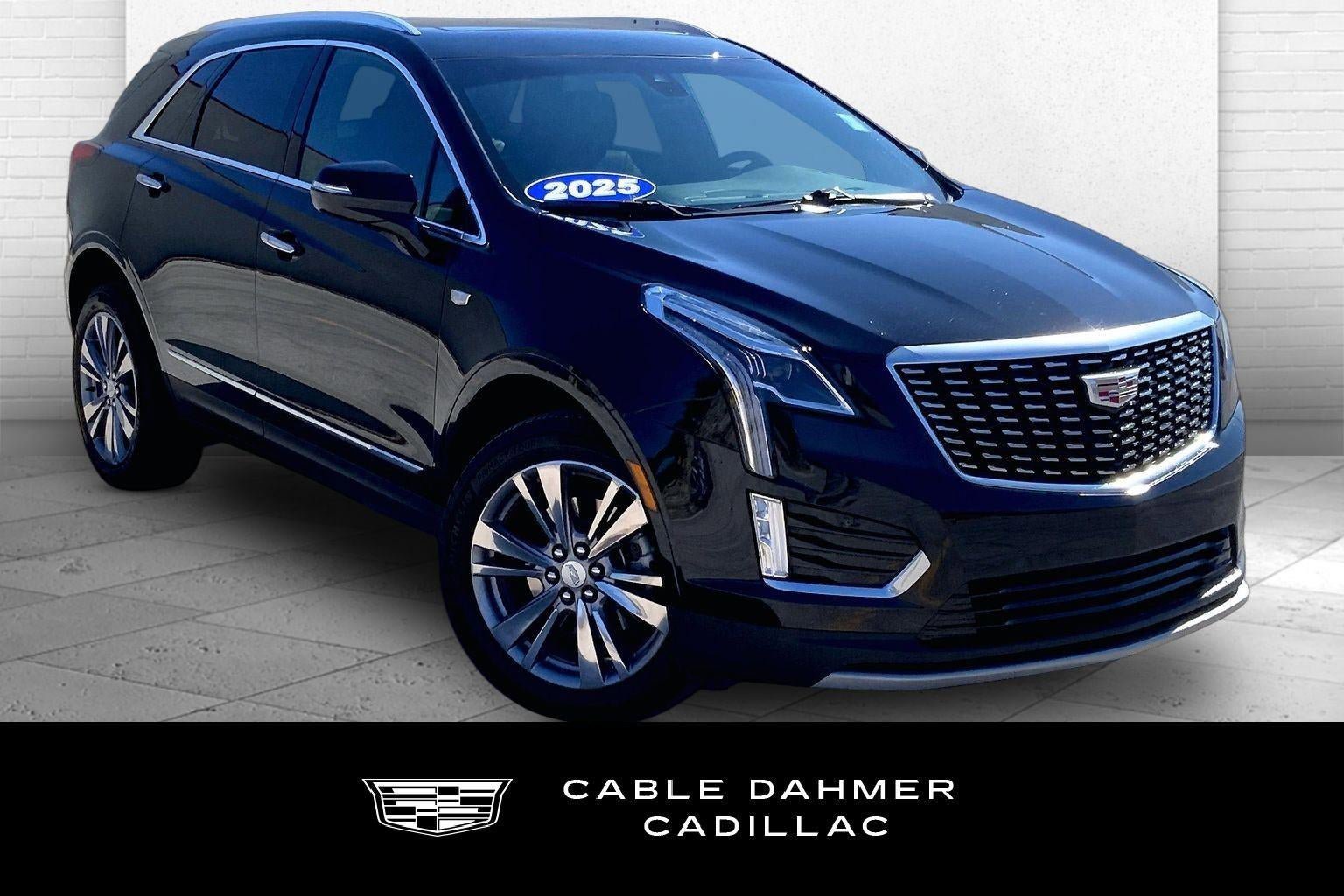 Used 2025 Cadillac XT5 Premium Luxury image 1