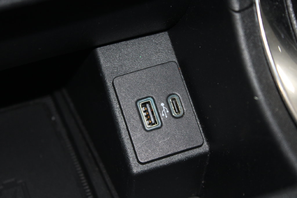 Used 2024 Ford Edge Titanium AWD/4WD image 42