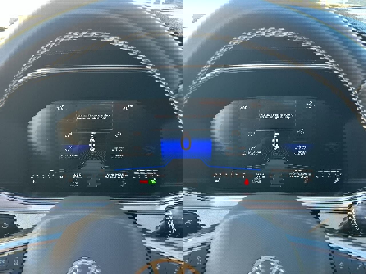 Certified 2025 Volkswagen Taos SE image 27