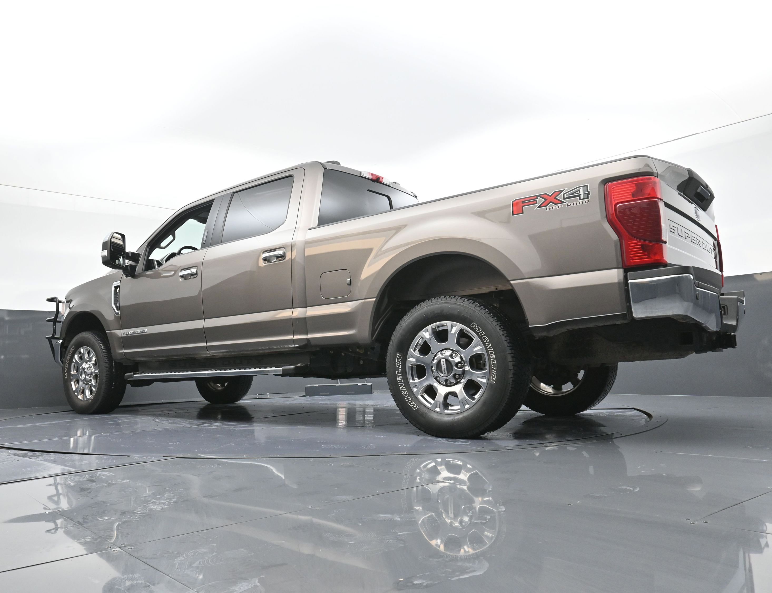 Used 2020 Ford F250 Lariat w/ Chrome Package image 26