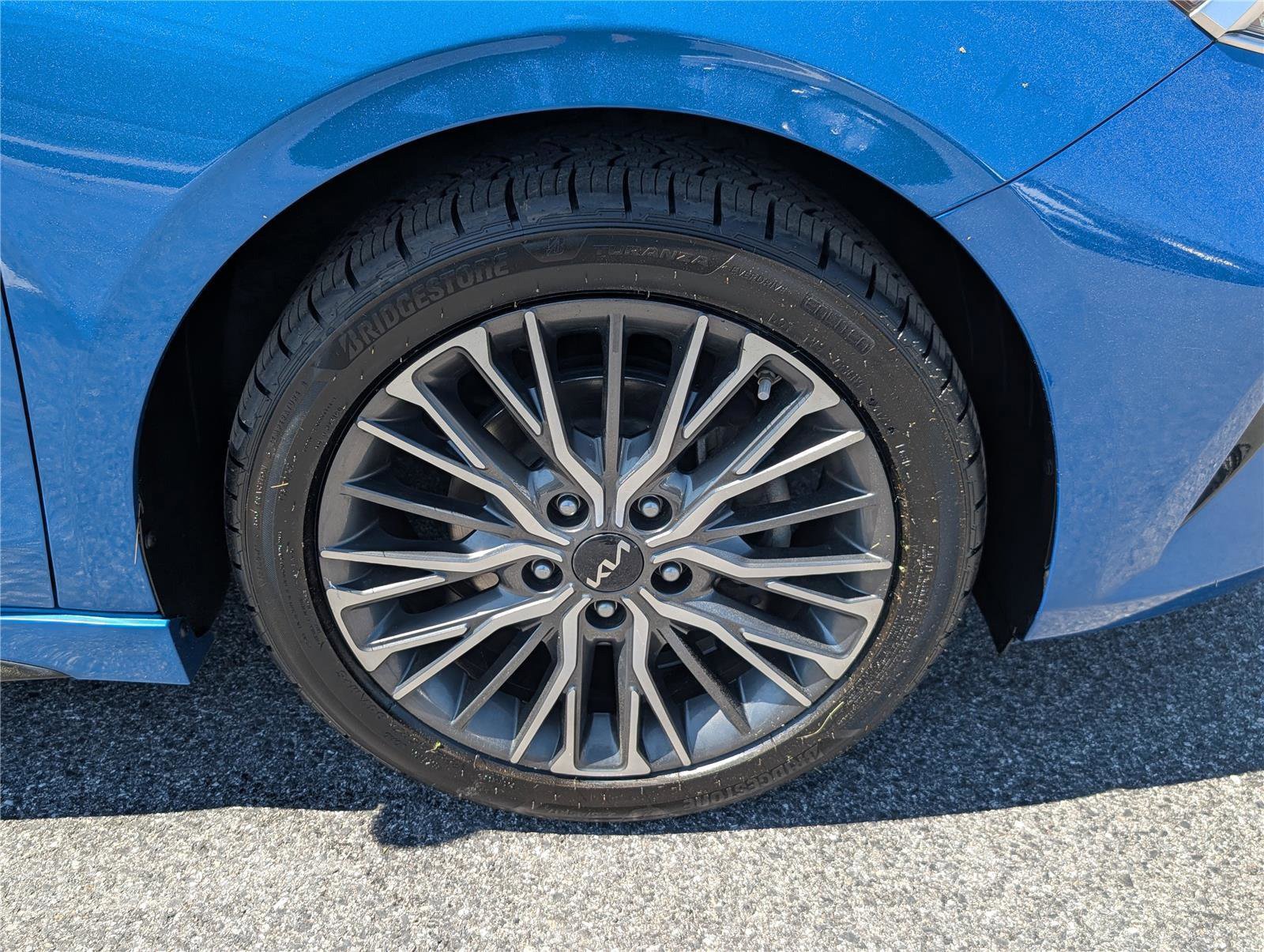 Used 2022 Kia Forte GT-Line w/ GT-Line Technology Package FWD image 9