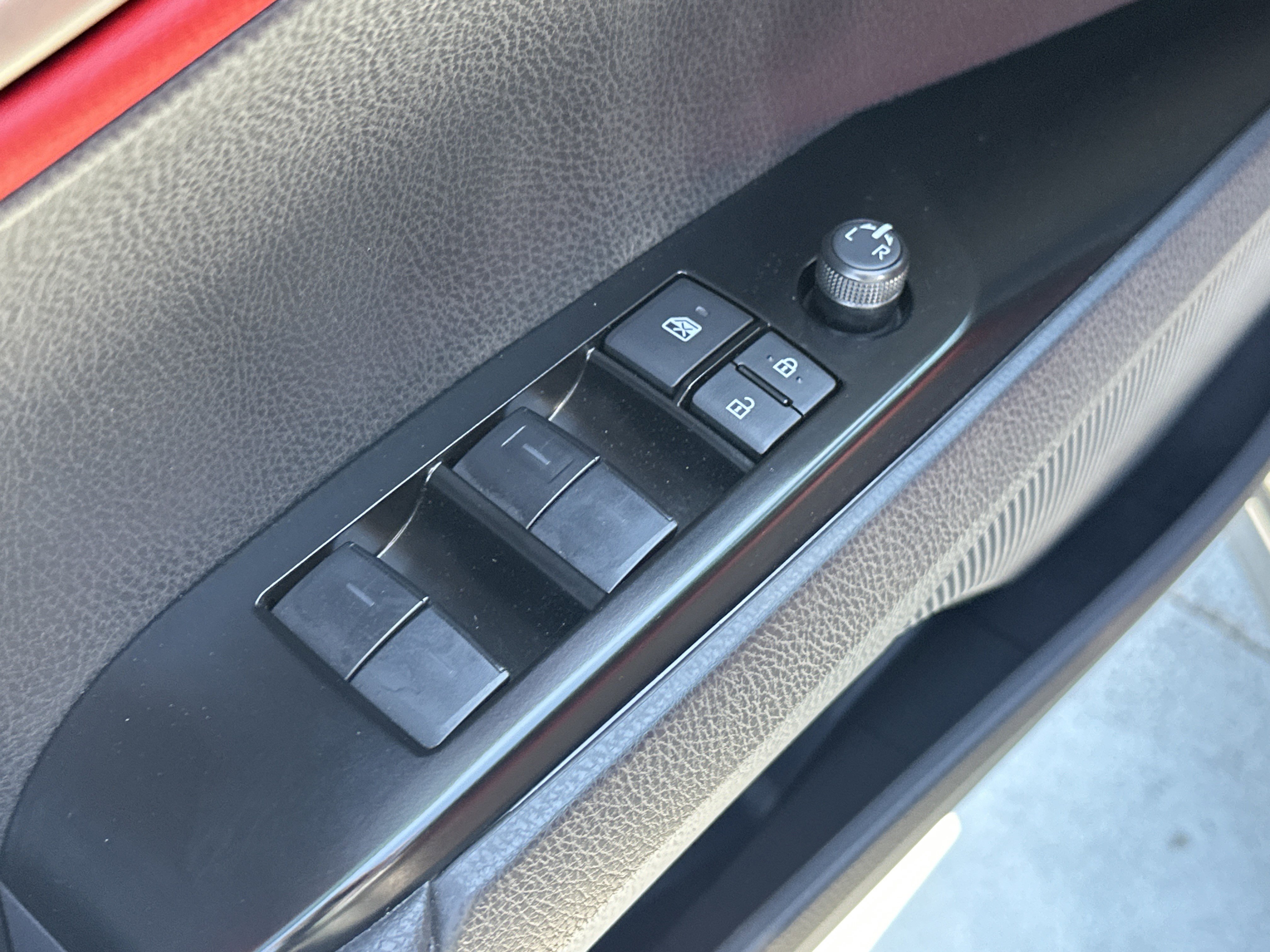Used 2026 Toyota Camry XSE FWD image 15