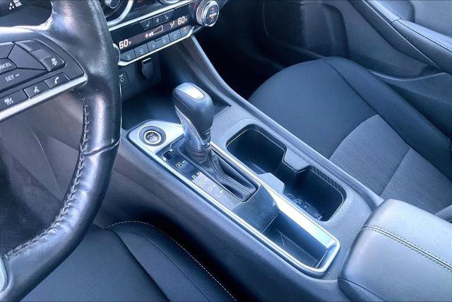 Certified 2022 Nissan Sentra SV w/ All-Weather Package image 15